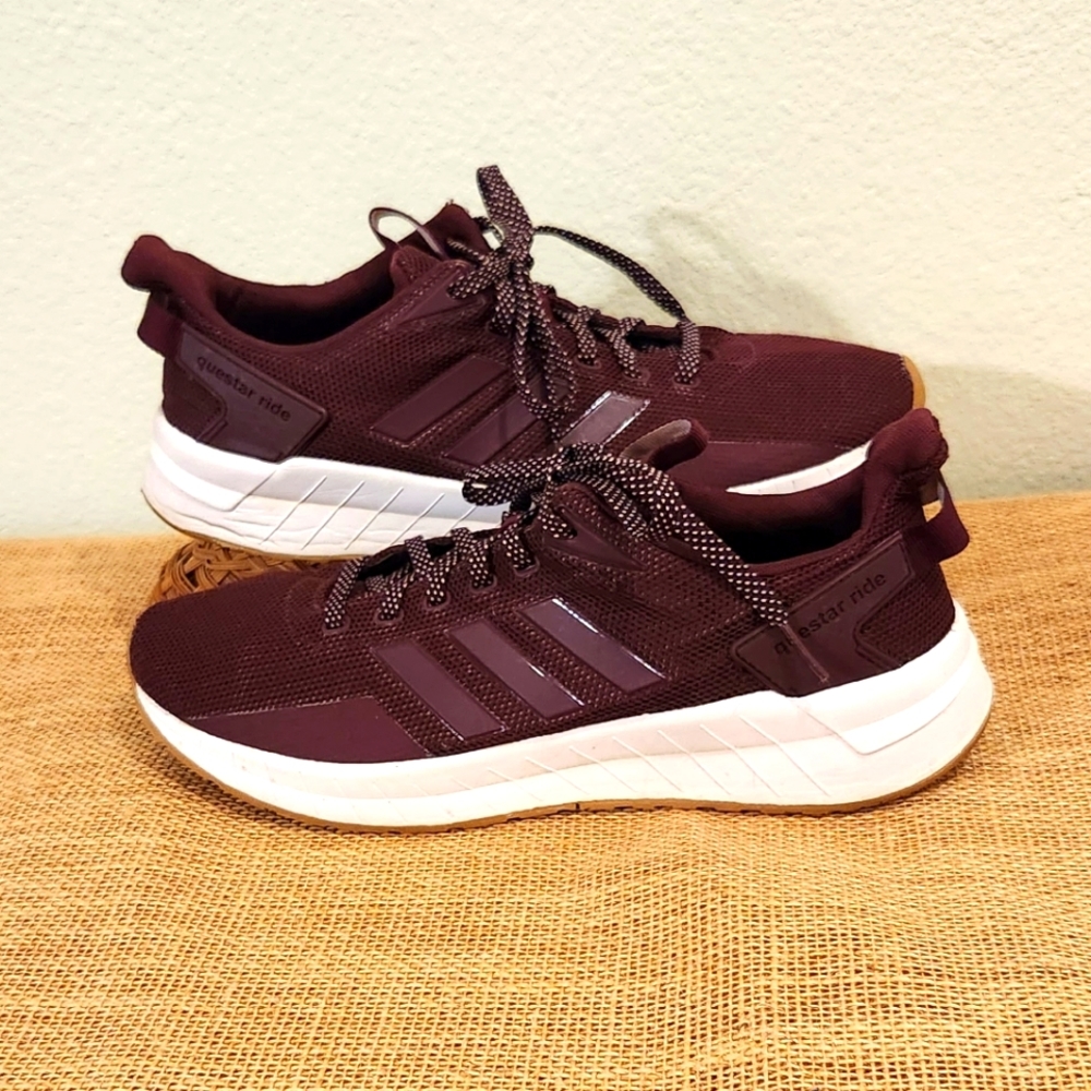 Womens Adidas Questar Ride size 9 Maroon Gum Bottom Athletic Running Shoes
